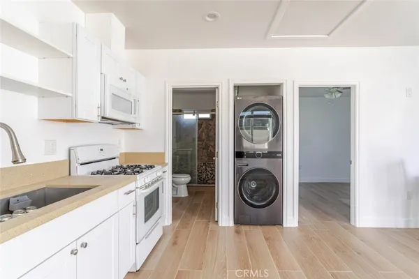 $2,000 | 7027 Keokuk Avenue, Winnetka, CA 91306