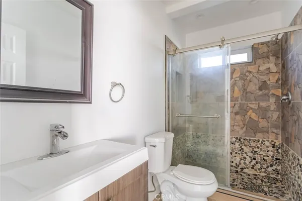 $2,000 | 7027 Keokuk Avenue, Winnetka, CA 91306