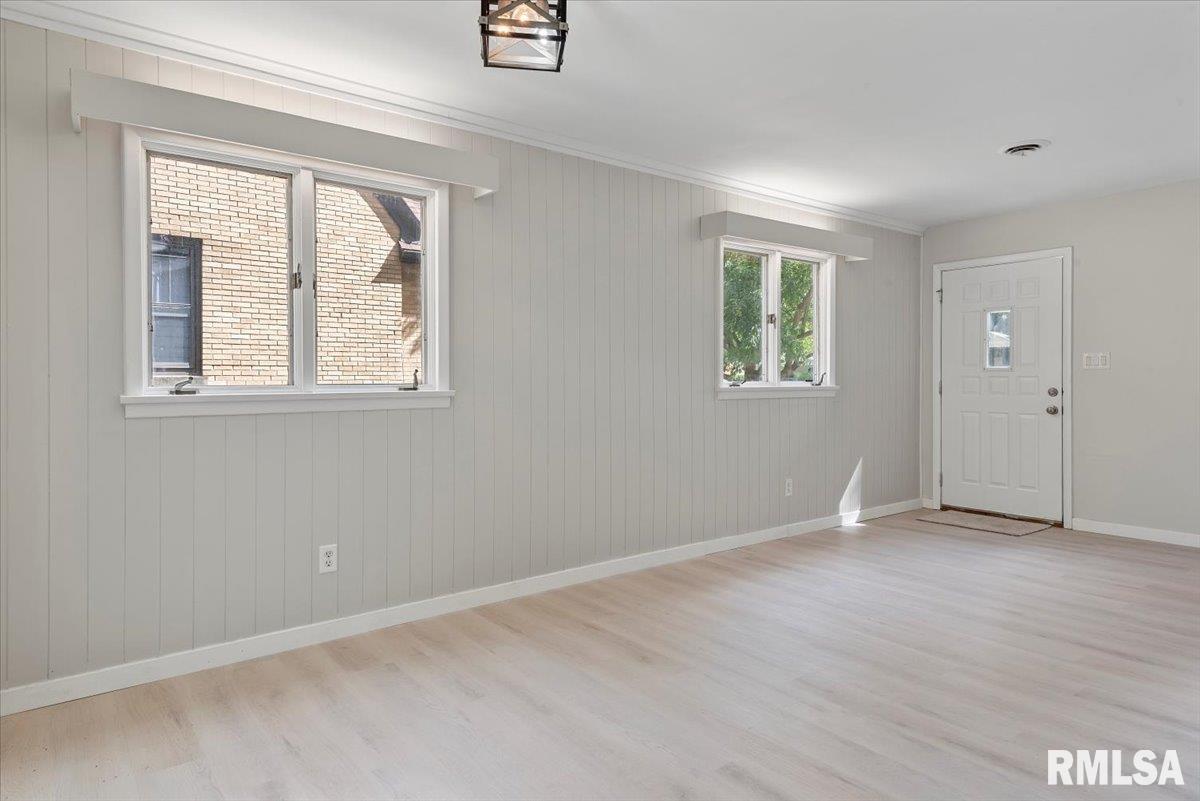 2029 Dial Court Springfield, IL 62704 - Photo 11 of 30