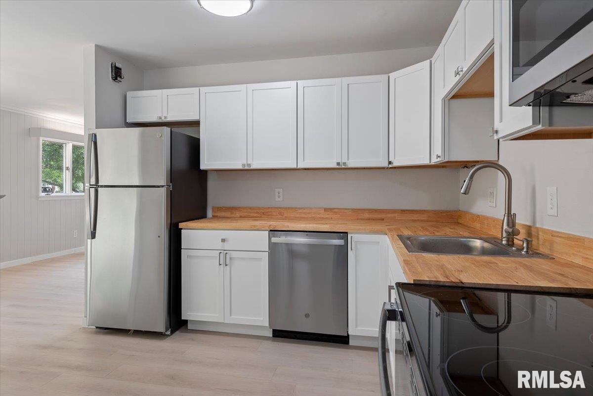 2029 Dial Court Springfield, IL 62704 - Photo 13 of 30