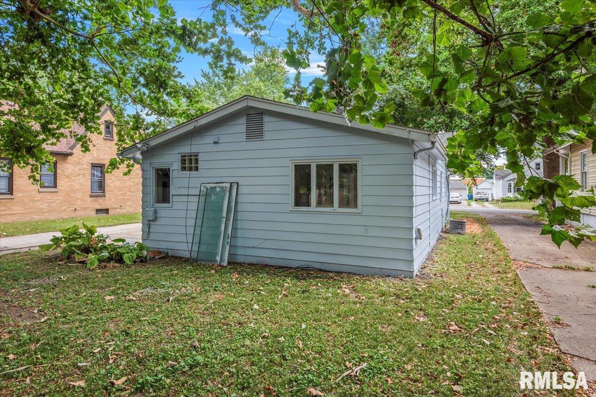 2029 Dial Court Springfield, IL 62704 - Photo 26 of 30