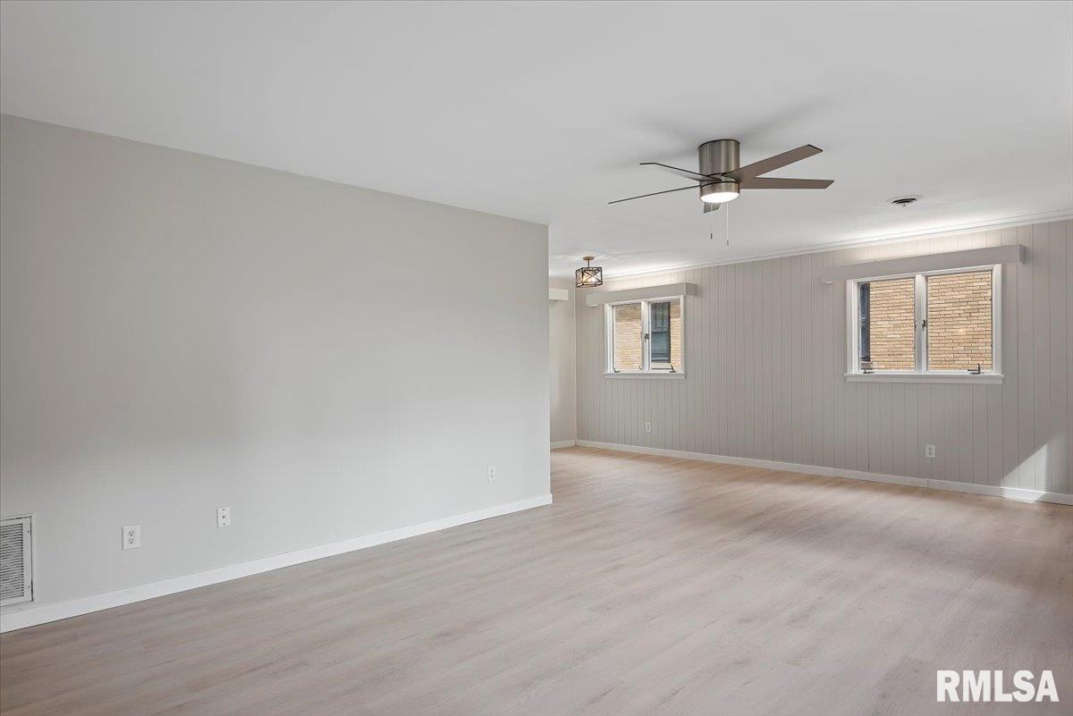 2029 Dial Court Springfield, IL 62704 - Photo 5 of 30