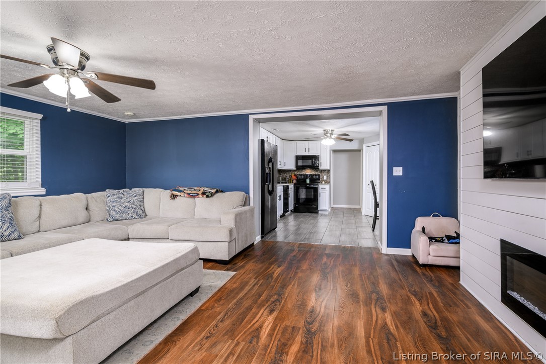 7699 Pete Andres Road Floyds Knobs, IN 47119 - Photo 10 of 31 Gallery Image 10