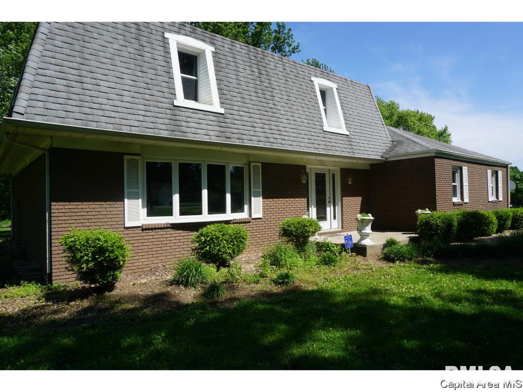 6117 Droege Road Rochester, IL 62563 - Photo 1 of 23