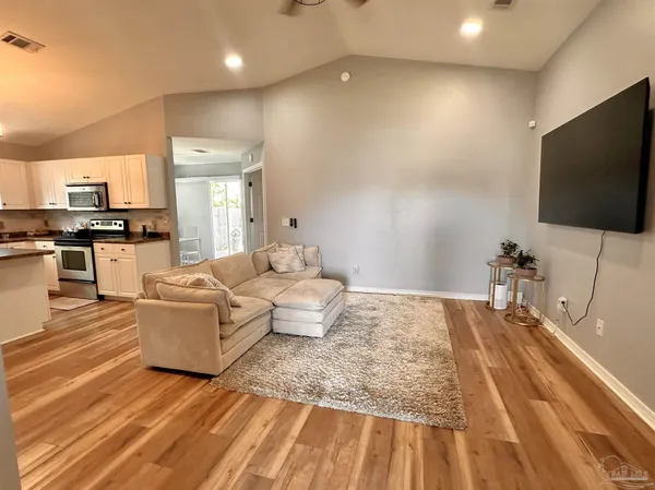 $1,995 | 346 Mizzen Lane, Pensacola, FL 32507