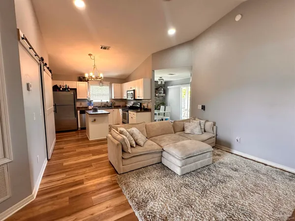 $1,995 | 346 Mizzen Lane, Pensacola, FL 32507