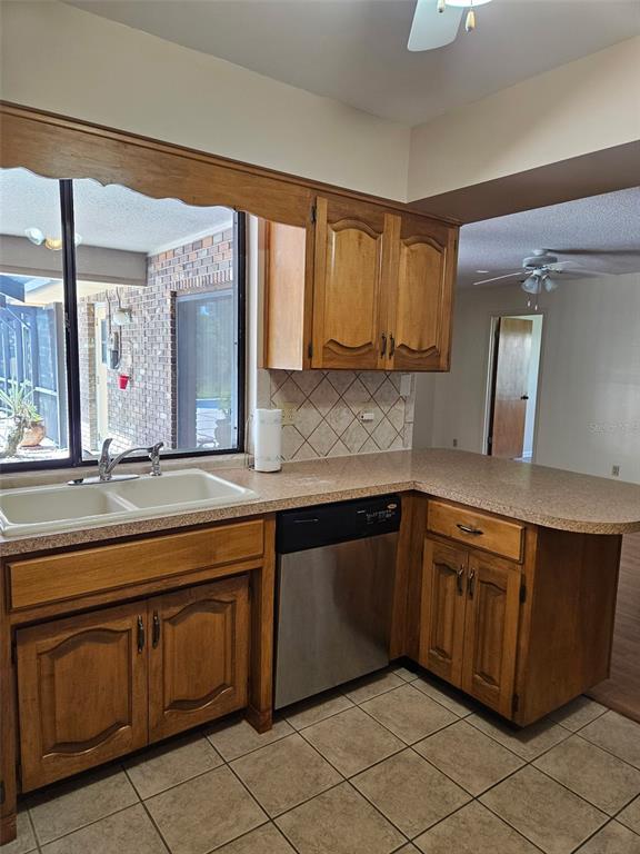 318 Greenfield Road Winter Haven, FL 33884 - Photo 9 of 33