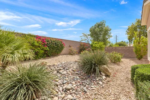 $425,000 | 37818 Turnberry Isle Drive, Palm Desert, CA 92211