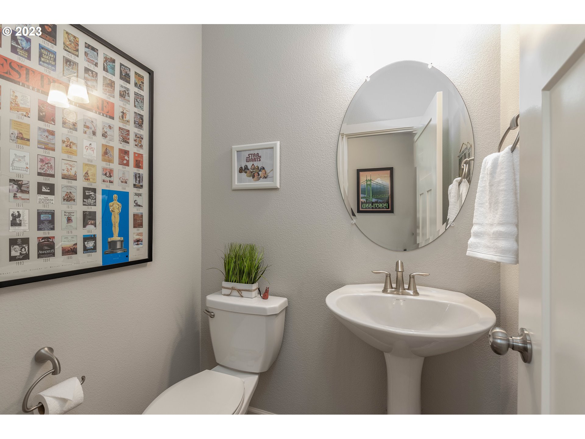 3825 South 39th Place Ridgefield, WA 98642 - Photo 28 of 37 a bathroom with a sink and mirror