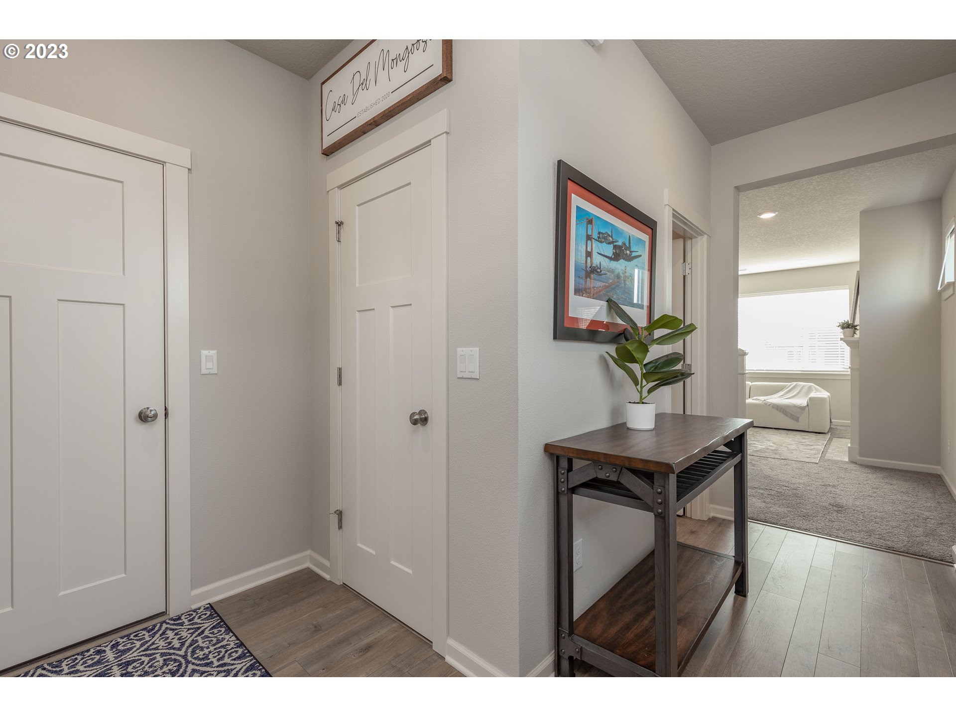 3825 South 39th Place Ridgefield, WA 98642 - Photo 5 of 37 a view of a livingroom with furniture