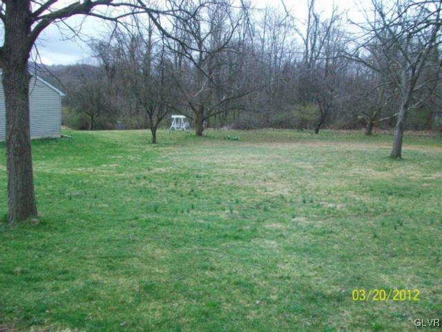 1677 Creek View Road Bethlehem, PA 18015 - Photo 3 of 11 Gallery Image 3