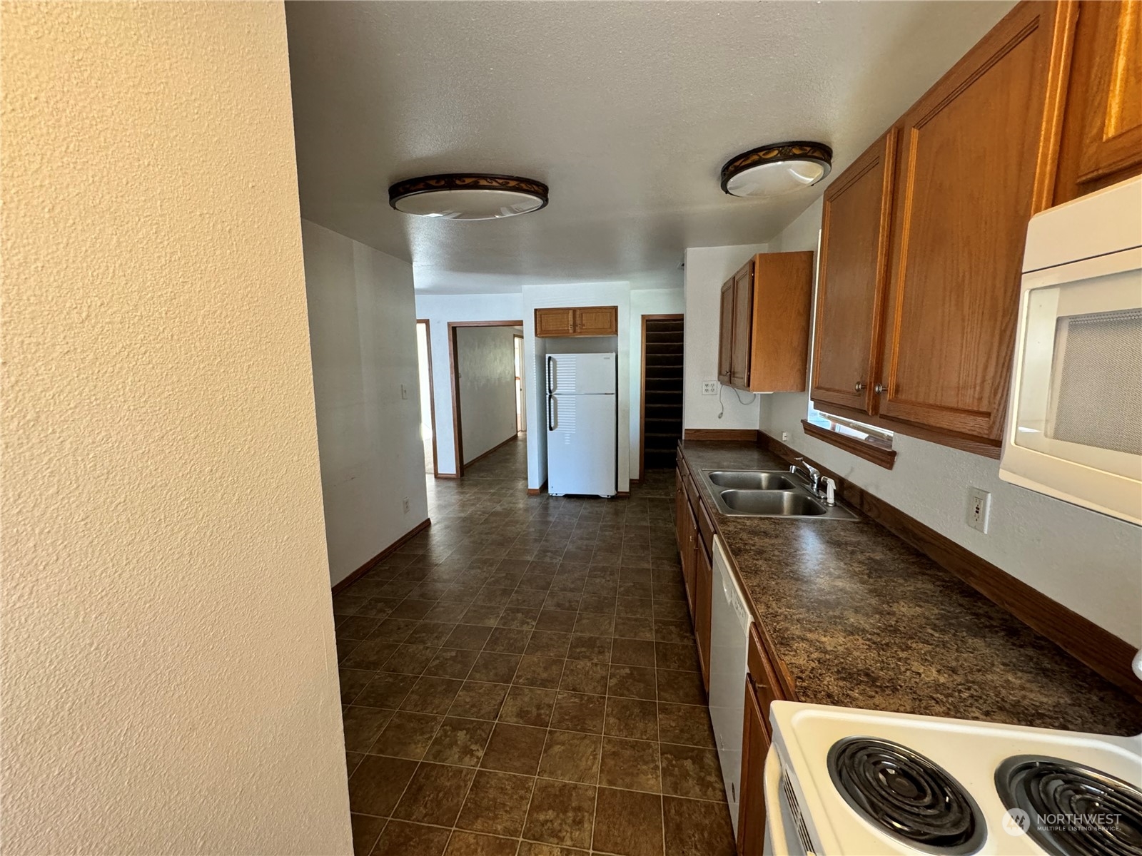 819 Coolidge Road Aberdeen, WA 98520 - Photo 8 of 17 Gallery Image 8