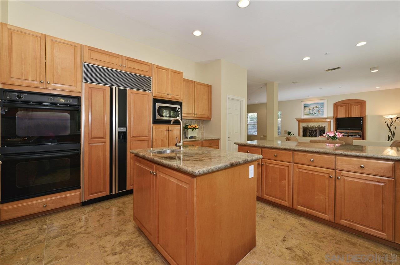 559 Hidden Ridge Court Encinitas, CA 92024 - Photo 9 of 25