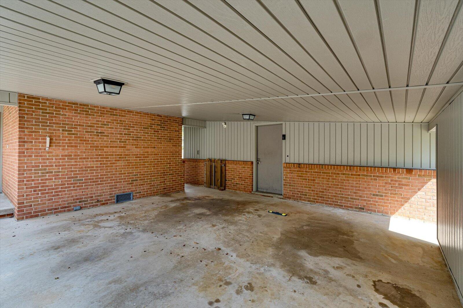 1508 Kippy Drive Chattanooga, TN 37421 - Photo 20 of 32 Covered Parking