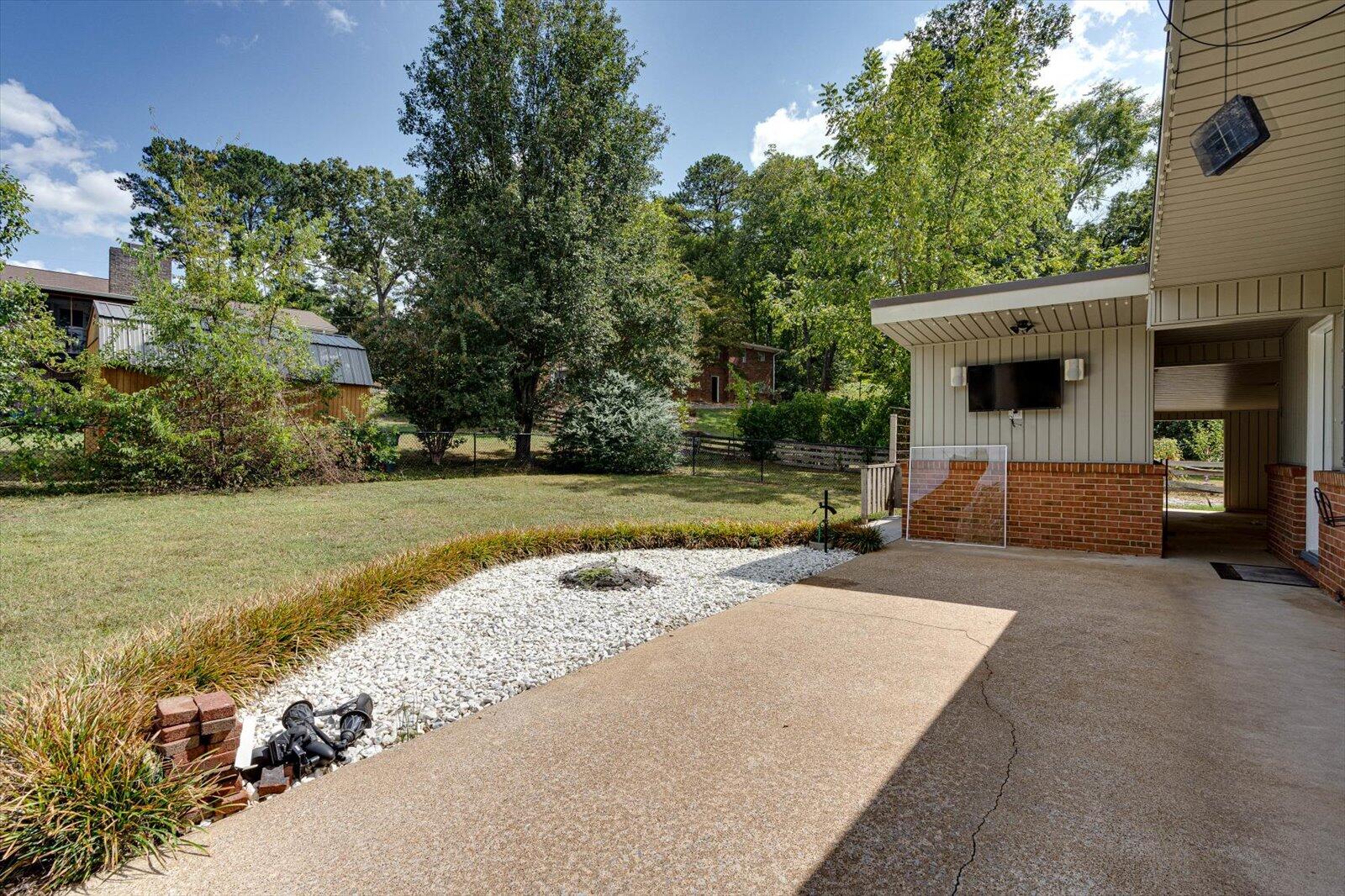 1508 Kippy Drive Chattanooga, TN 37421 - Photo 23 of 32 Pancake flat back yard