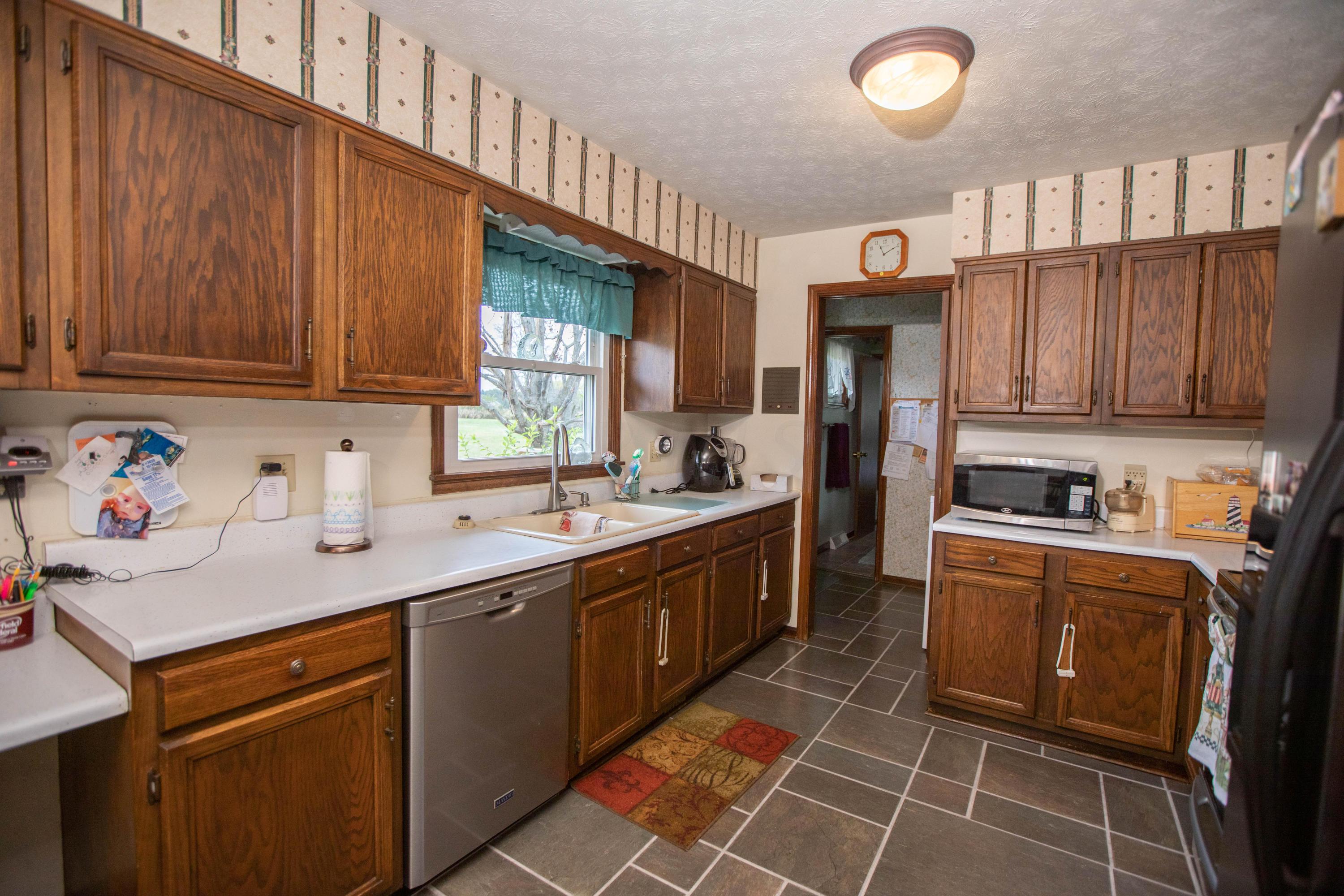 1053 Rockmill Road Northwest Lancaster, OH 43130 - Photo 13 of 30 Gallery Image 13