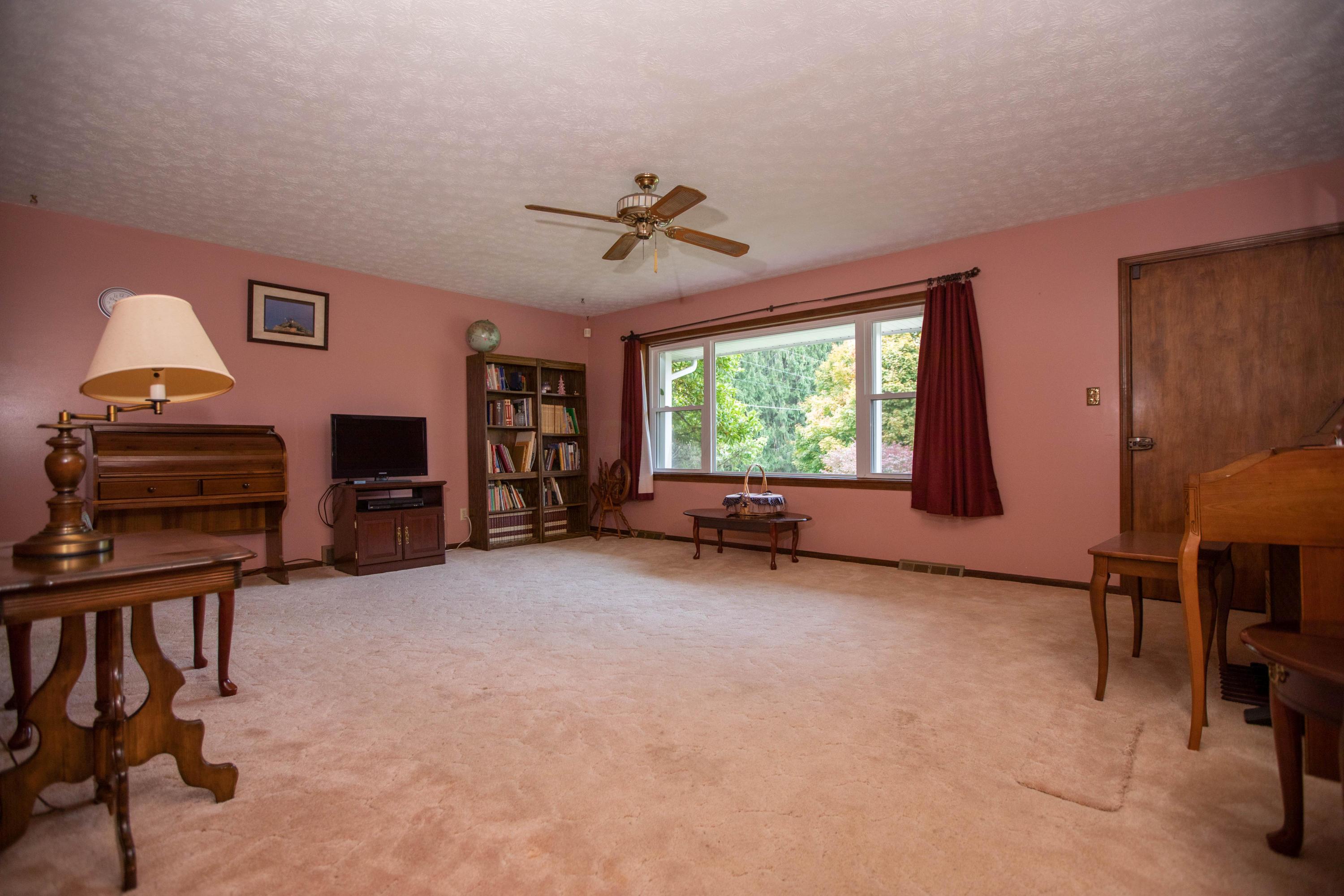 1053 Rockmill Road Northwest Lancaster, OH 43130 - Photo 15 of 30 Gallery Image 15