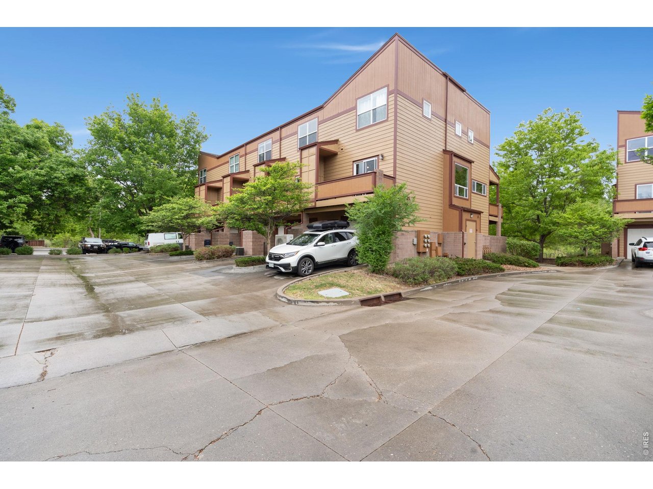1221 East Prospect Road, Unit 3 Fort Collins, CO 80525 - Photo 2 of 37 Great location near Edora park, shopping and resturants.