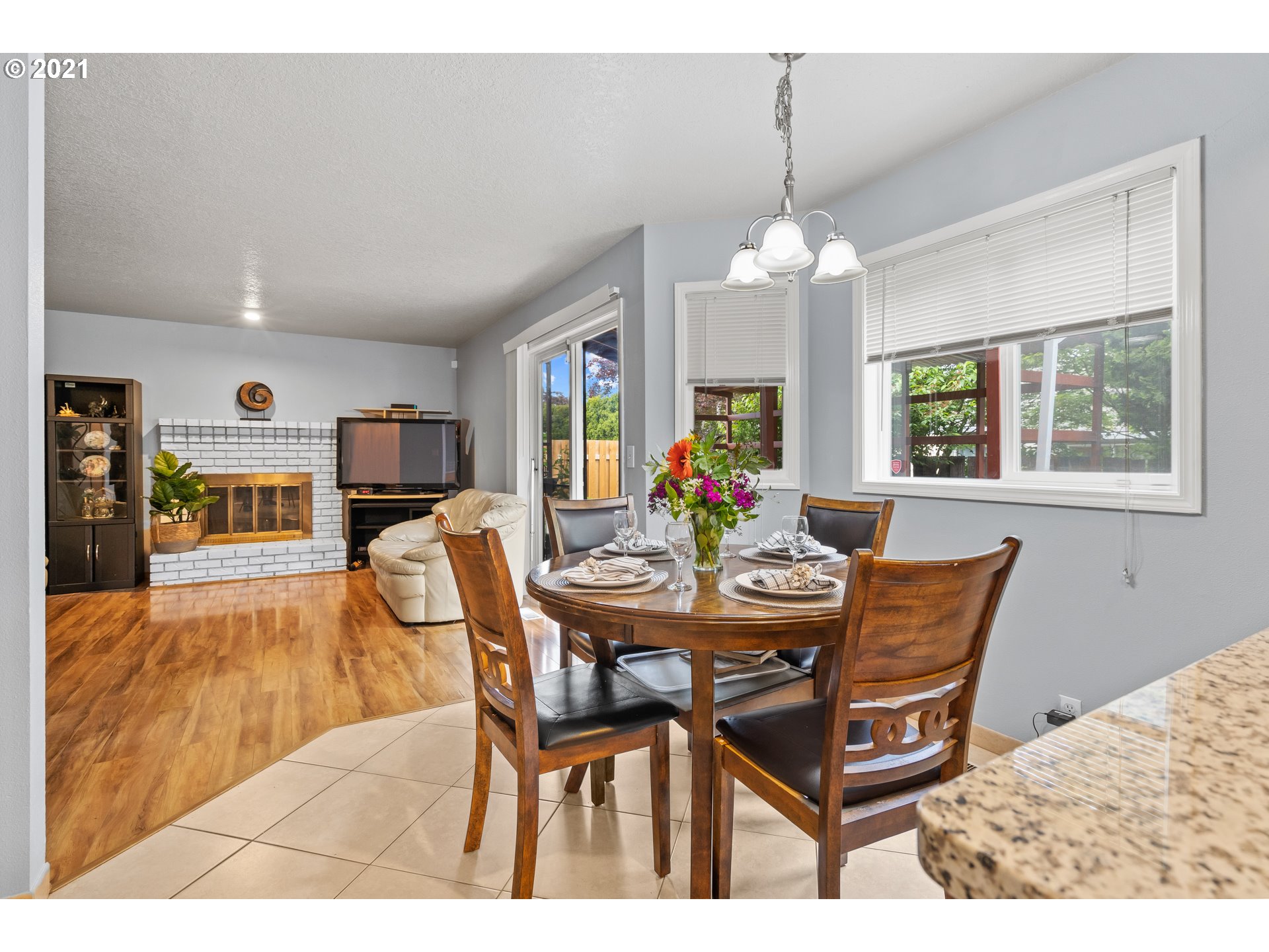 16800 Southwest Hargis Road Beaverton, OR 97007 - Photo 11 of 27 Gallery Image 11