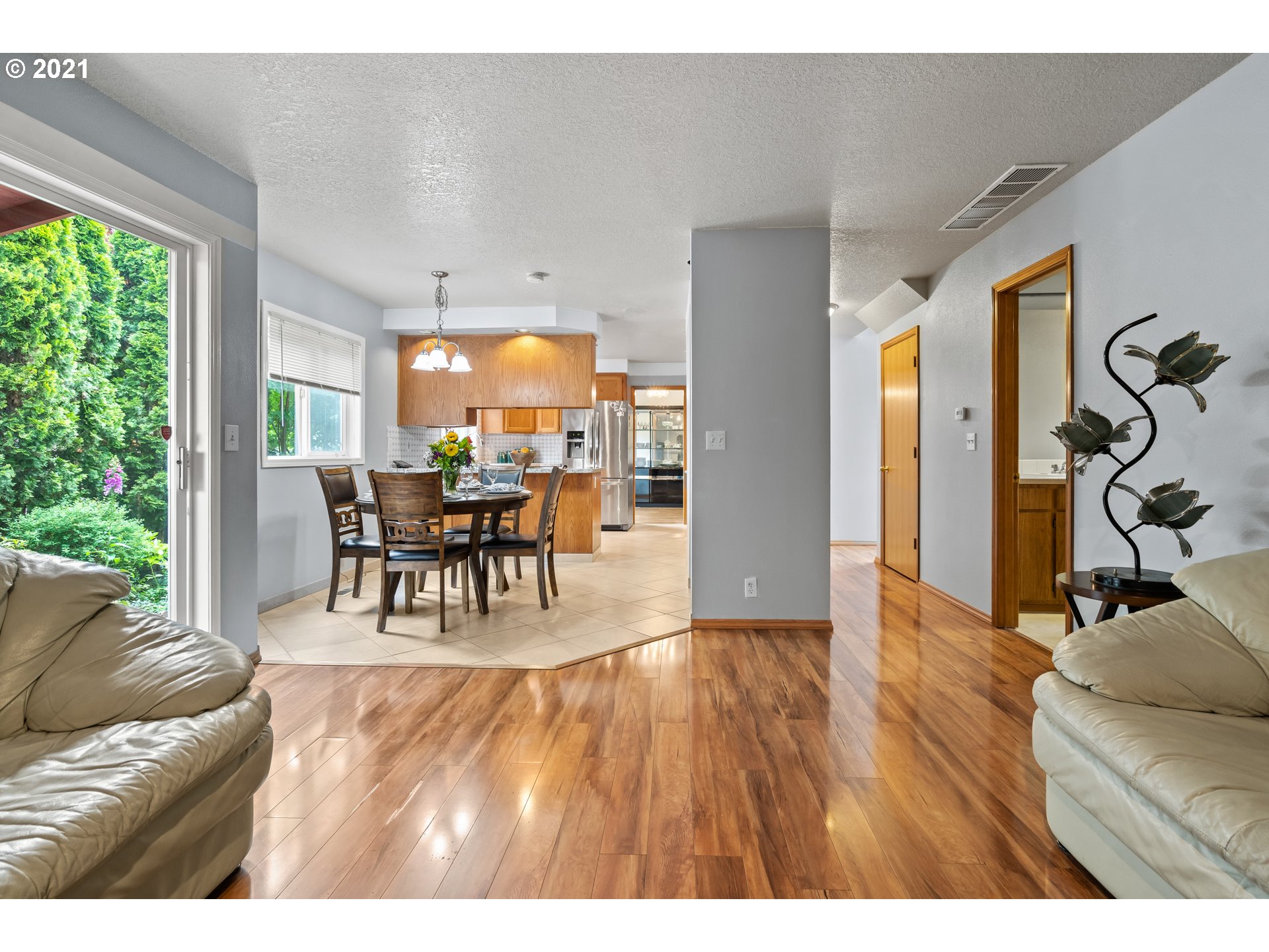 16800 Southwest Hargis Road Beaverton, OR 97007 - Photo 13 of 27 Gallery Image 13