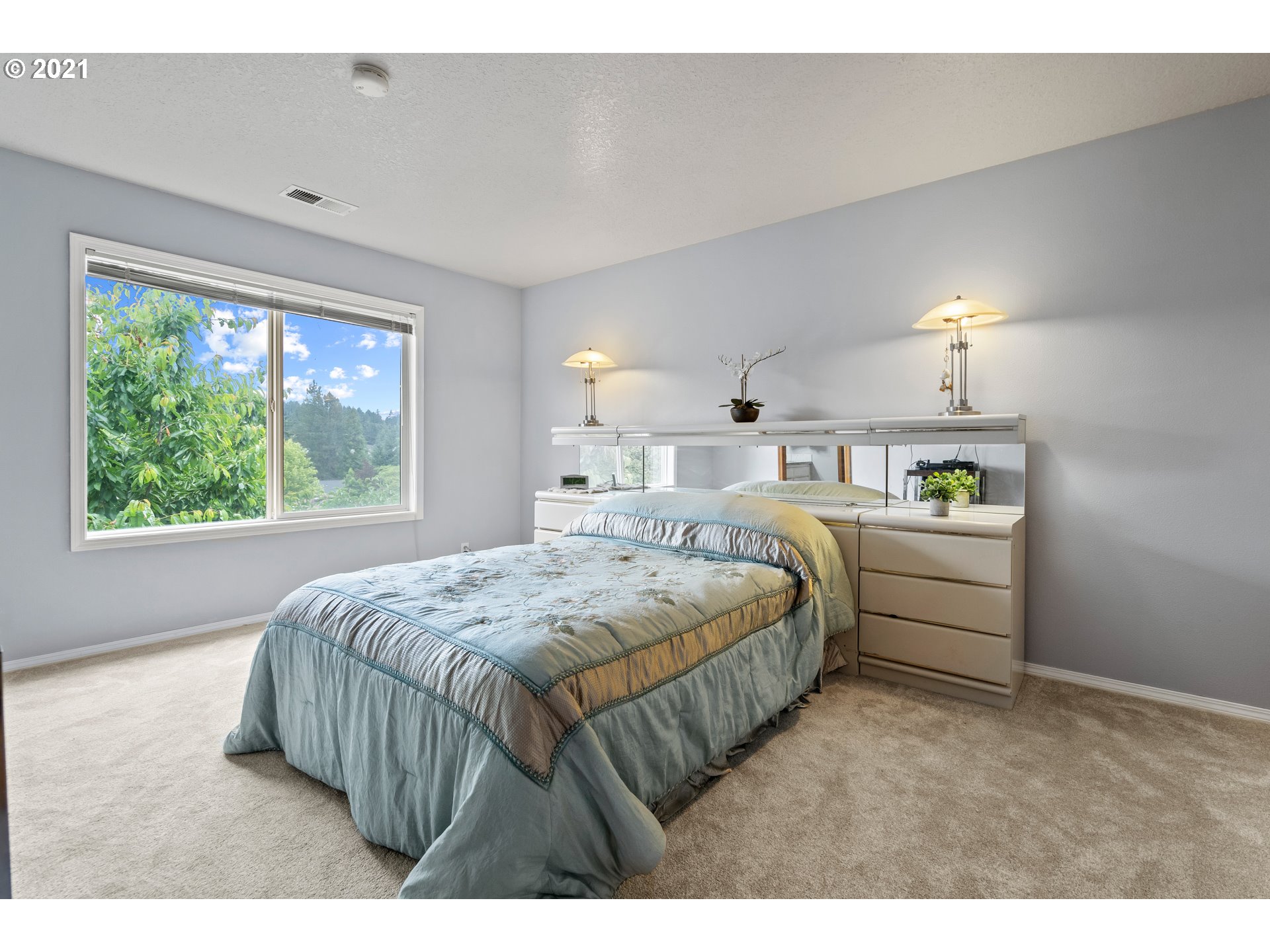 16800 Southwest Hargis Road Beaverton, OR 97007 - Photo 16 of 27 Gallery Image 16