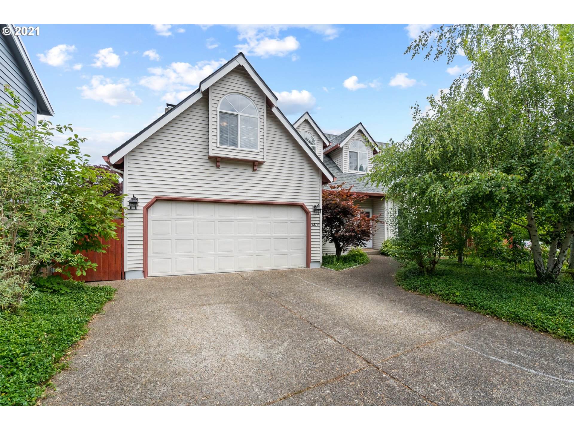 16800 Southwest Hargis Road Beaverton, OR 97007 - Photo 2 of 27 Gallery Image 2