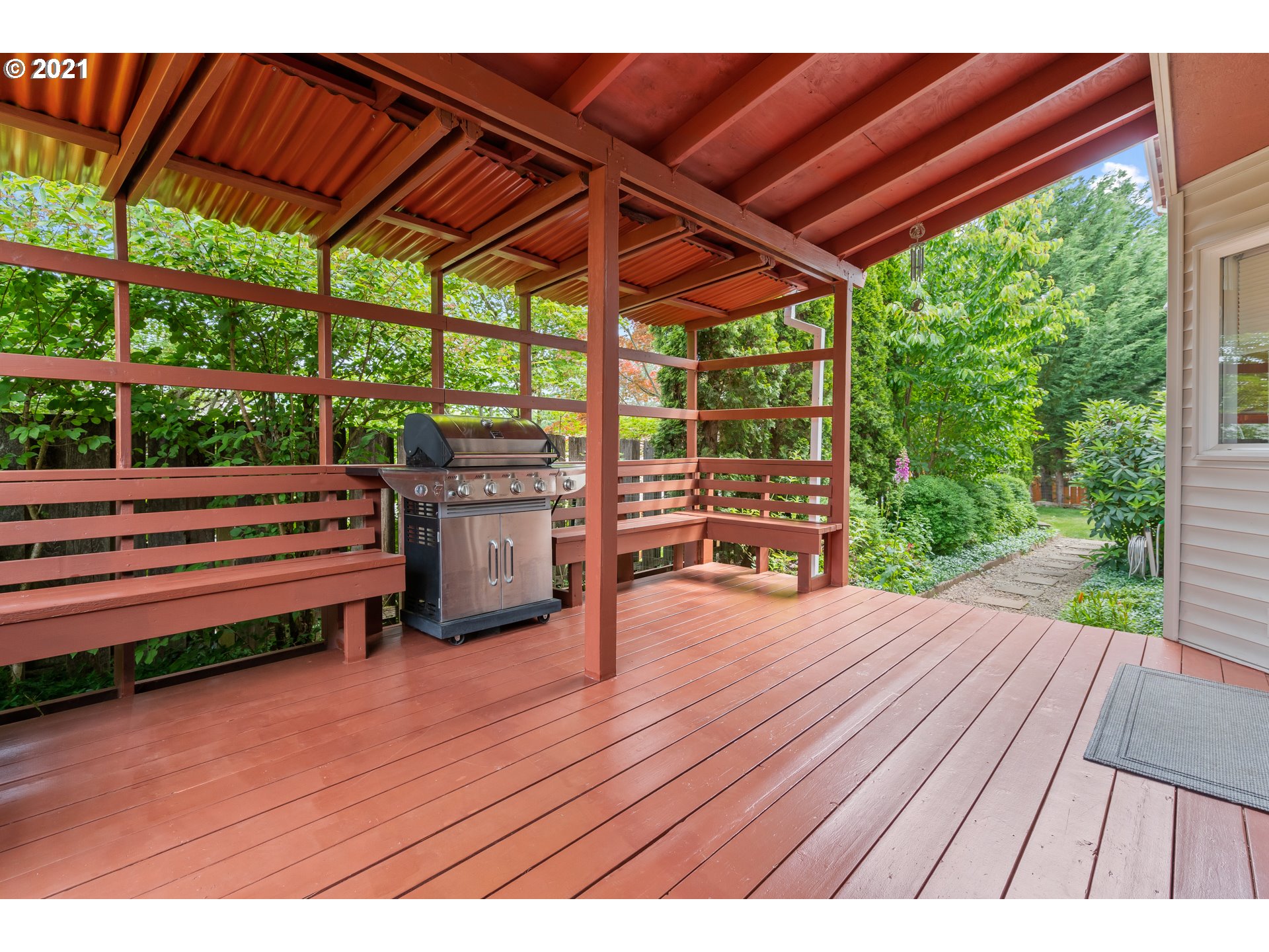 16800 Southwest Hargis Road Beaverton, OR 97007 - Photo 22 of 27 Gallery Image 22