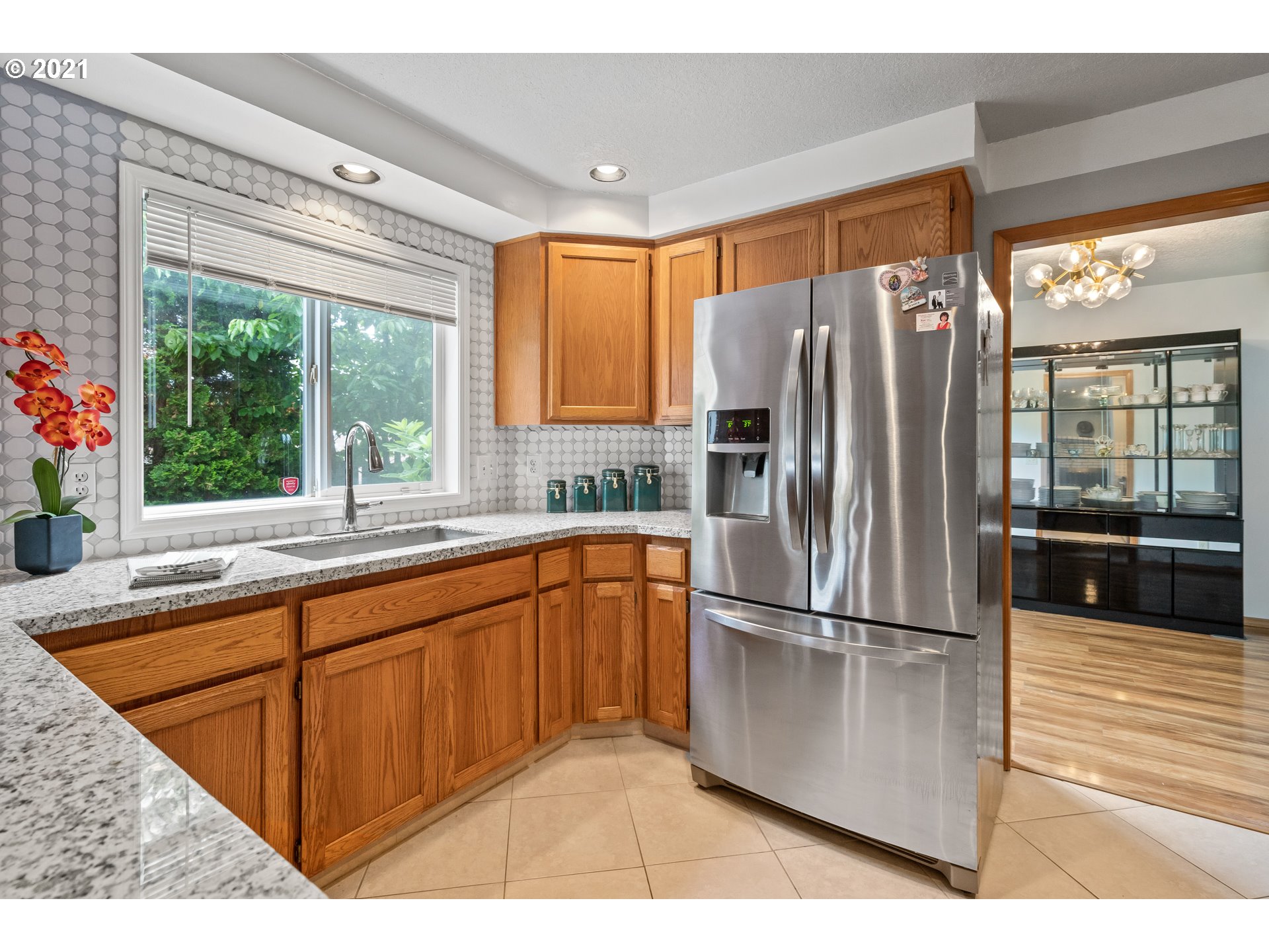 16800 Southwest Hargis Road Beaverton, OR 97007 - Photo 10 of 27 Gallery Image 10