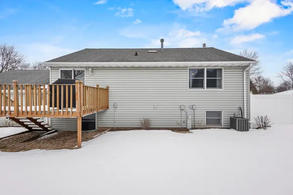 $269,900 | 1601 South Sundown Lane, Appleton, WI 54915