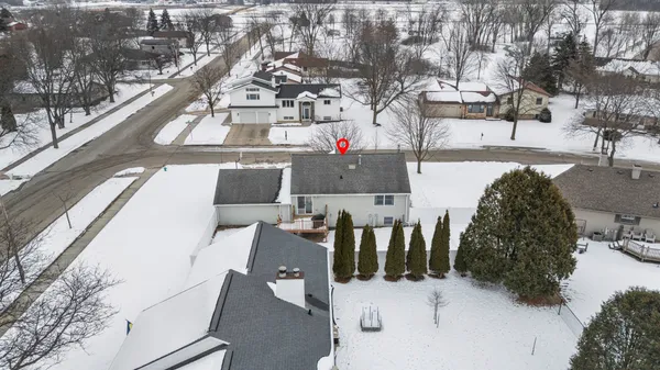 $269,900 | 1601 South Sundown Lane, Appleton, WI 54915