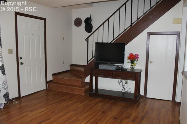 749 Alexander Road, Unit B Colorado Springs, CO 80909 - Photo 6 of 36 Gallery Image 6
