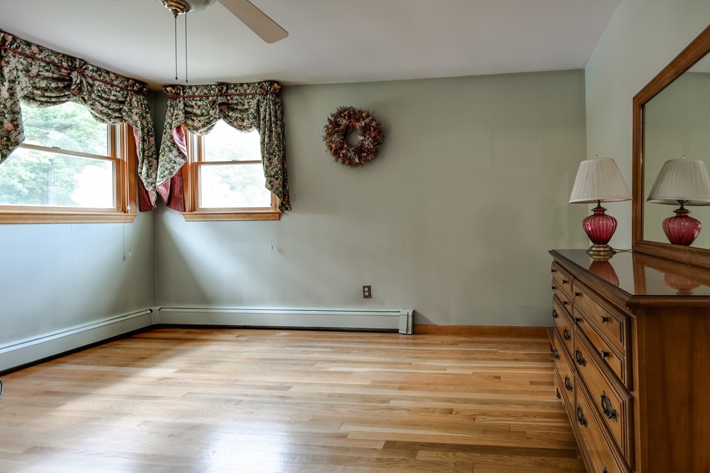 4 Spring Lane Hopkinton, MA 01748 - Photo 13 of 26