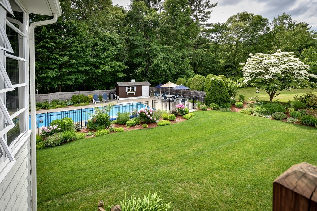 4 Spring Lane Hopkinton, MA 01748 - Photo 2 of 26