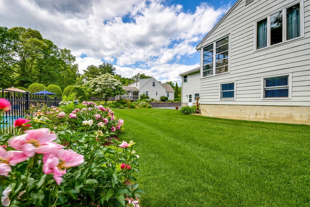 4 Spring Lane Hopkinton, MA 01748 - Photo 23 of 26