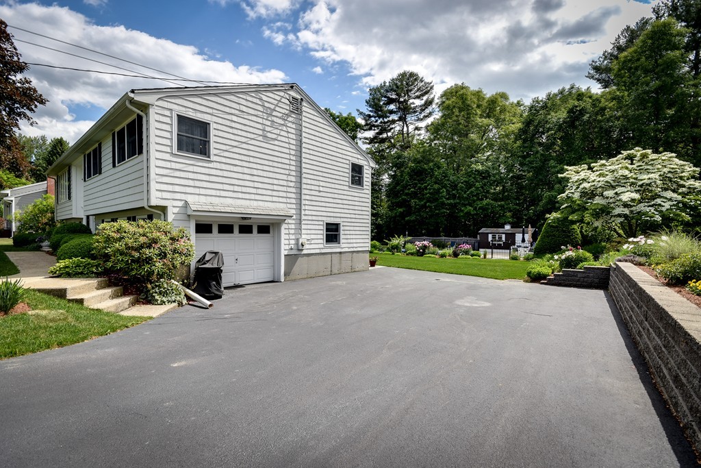 4 Spring Lane Hopkinton, MA 01748 - Photo 25 of 26