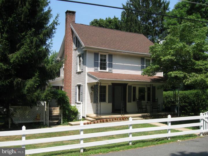 1555 Old Lancaster Pike Sinking Spring, PA 19608 - Photo 1 of 25 Gallery Image 1