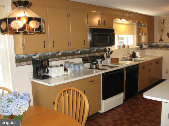1555 Old Lancaster Pike Sinking Spring, PA 19608 - Photo 13 of 25 Gallery Image 13