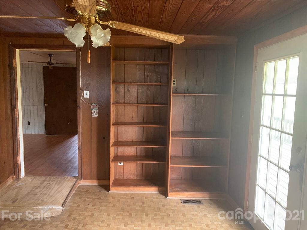 2272 Beaver Dam Road Cassatt, SC 29032 - Photo 9 of 30 Gallery Image 9