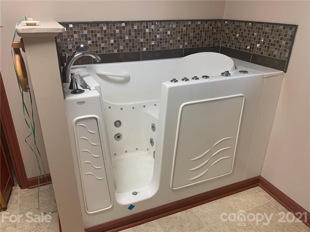 2272 Beaver Dam Road Cassatt, SC 29032 - Photo 10 of 30 Gallery Image 10
