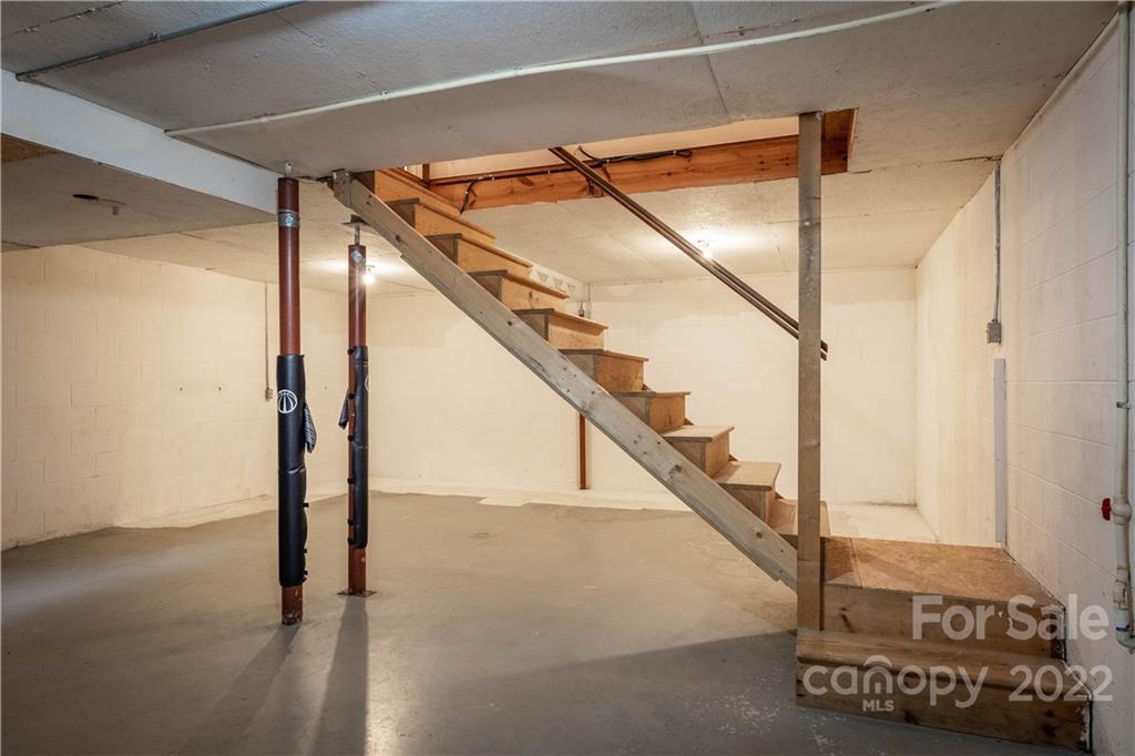 115 Sherwood Drive Morganton, NC 28655 - Photo 12 of 18