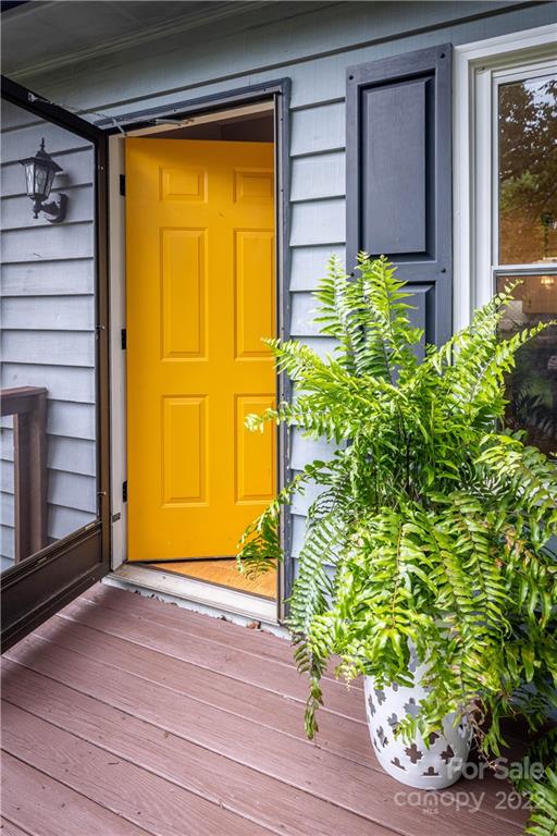 115 Sherwood Drive Morganton, NC 28655 - Photo 2 of 18