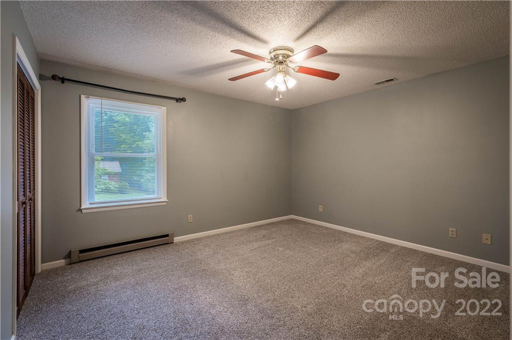 115 Sherwood Drive Morganton, NC 28655 - Photo 9 of 18