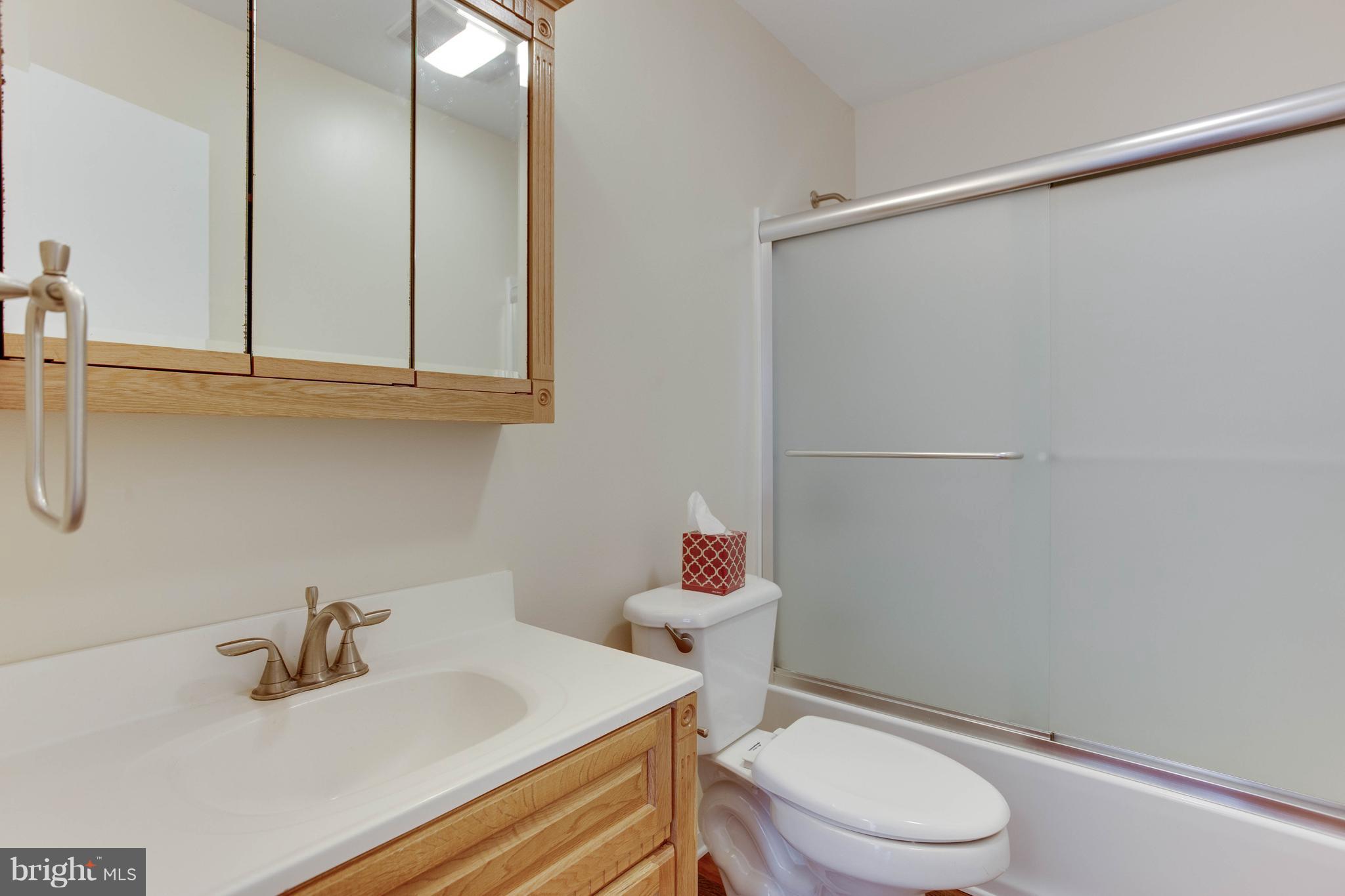 7928 Elizabeth Road Pasadena, MD 21122 - Photo 14 of 28 Bath