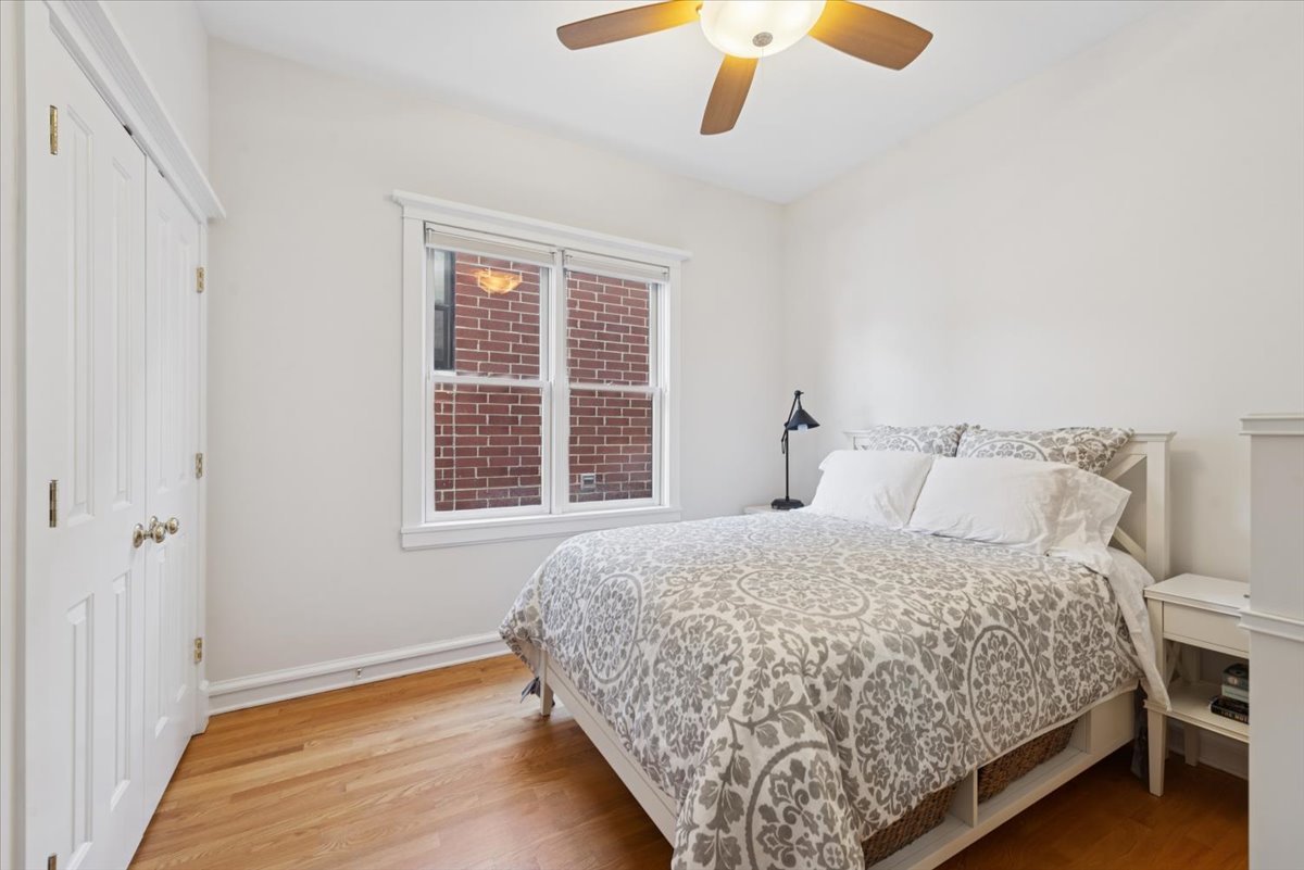 2850 North Burling Street, Unit 3 Chicago, IL 60657 - Photo 15 of 19