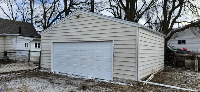 $75,000 | 1328 North Mason Street, Bloomington, IL 61701