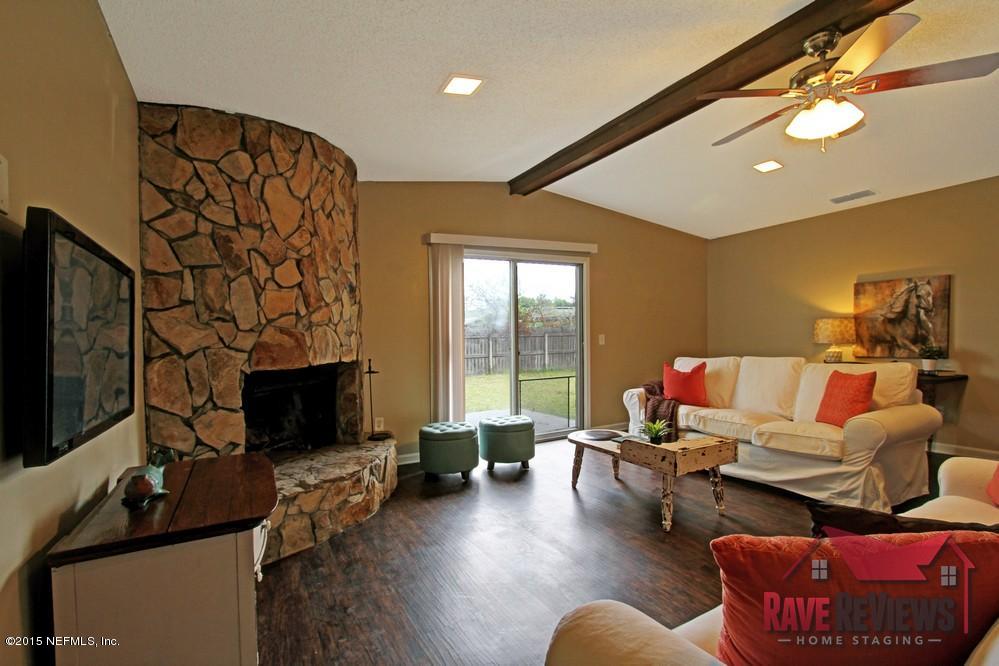 3637 Moonflower Road Jacksonville, FL 32210 - Photo 8 of 23 Living Room