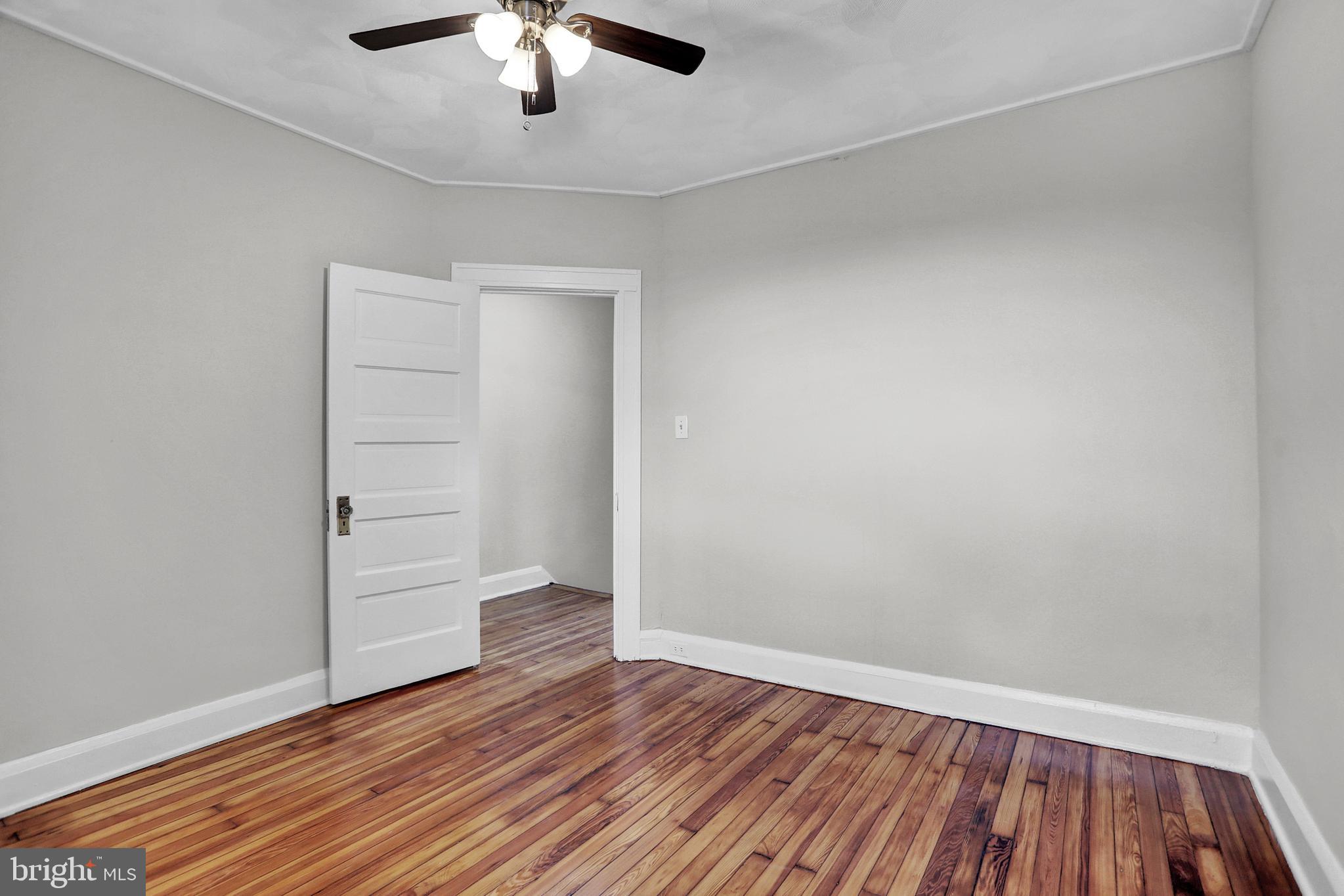 2853 Mayfield Avenue Baltimore, MD 21213 - Photo 11 of 22
