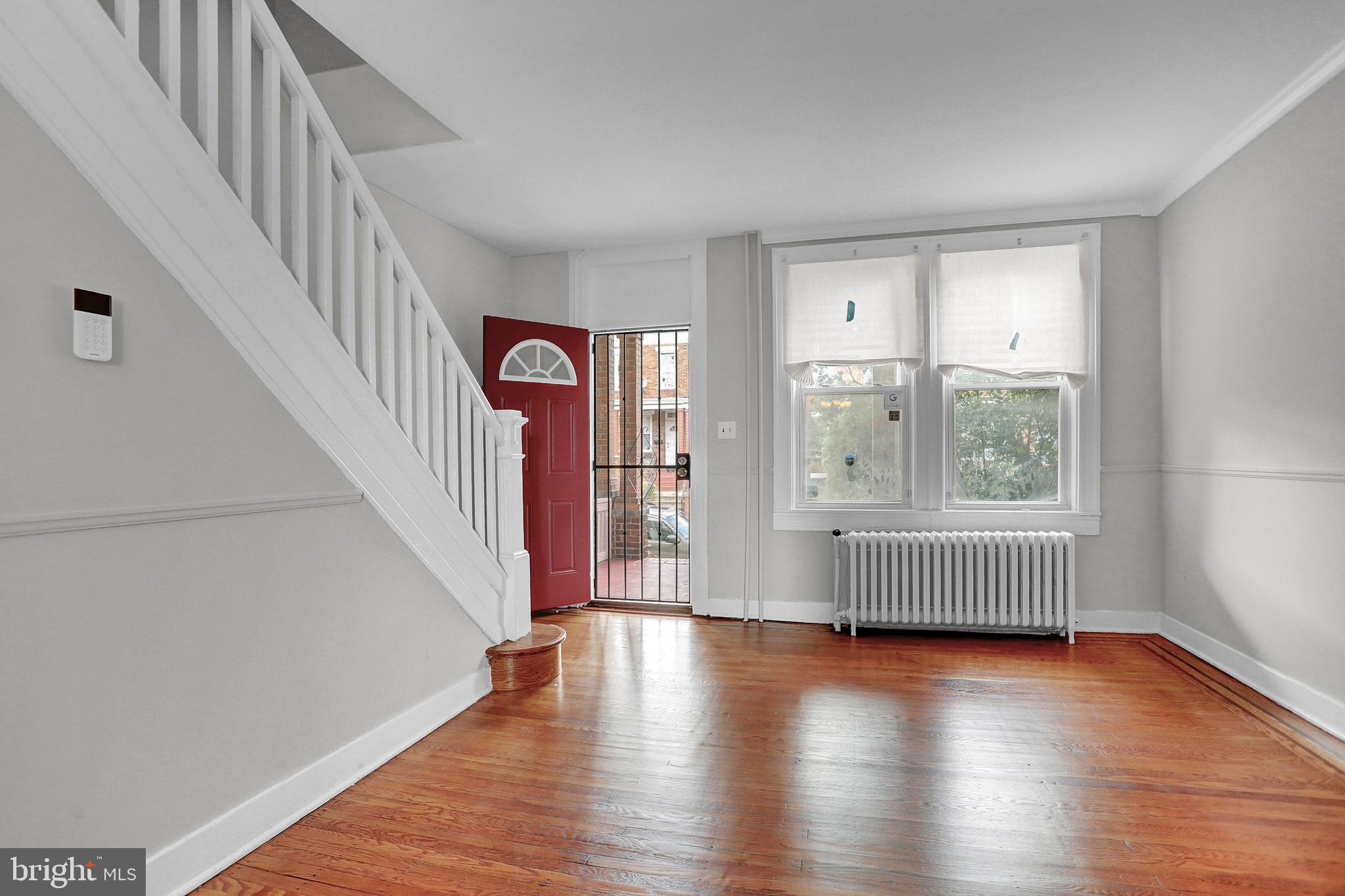 2853 Mayfield Avenue Baltimore, MD 21213 - Photo 2 of 22