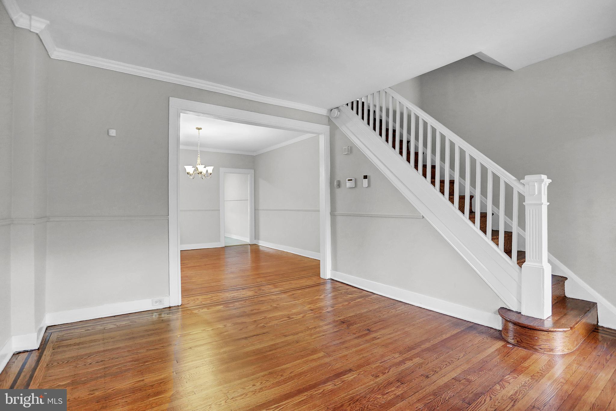 2853 Mayfield Avenue Baltimore, MD 21213 - Photo 3 of 22
