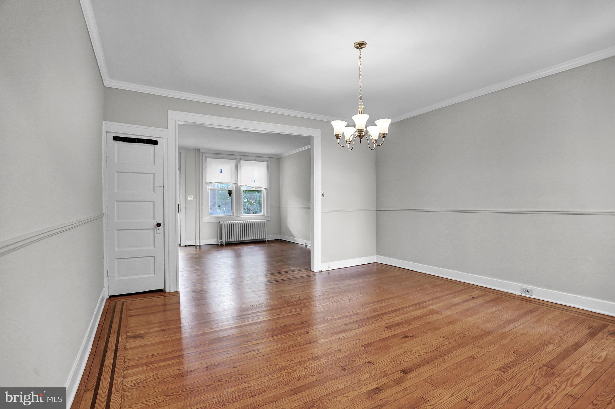 2853 Mayfield Avenue Baltimore, MD 21213 - Photo 4 of 22